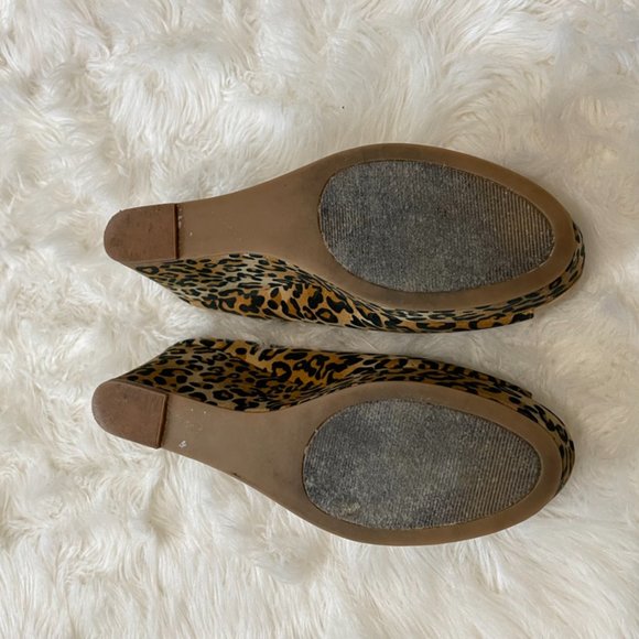 Nine West "Dayside" Leopard Fabric Comfortable Slip on peep toe Wedges 10 - Picture 11 of 13